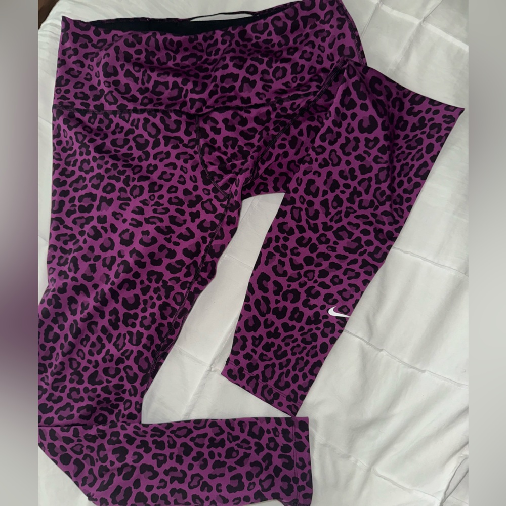 Women’s Nike Purple Leopard Print Leggings